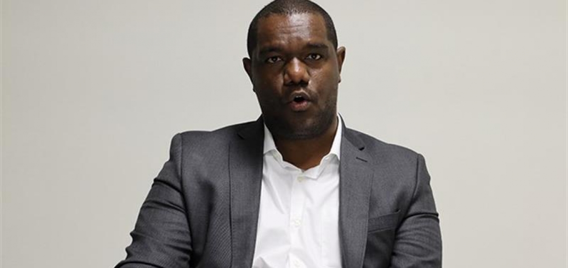 É preciso que os discursos político e o prático tenham alguma coerência